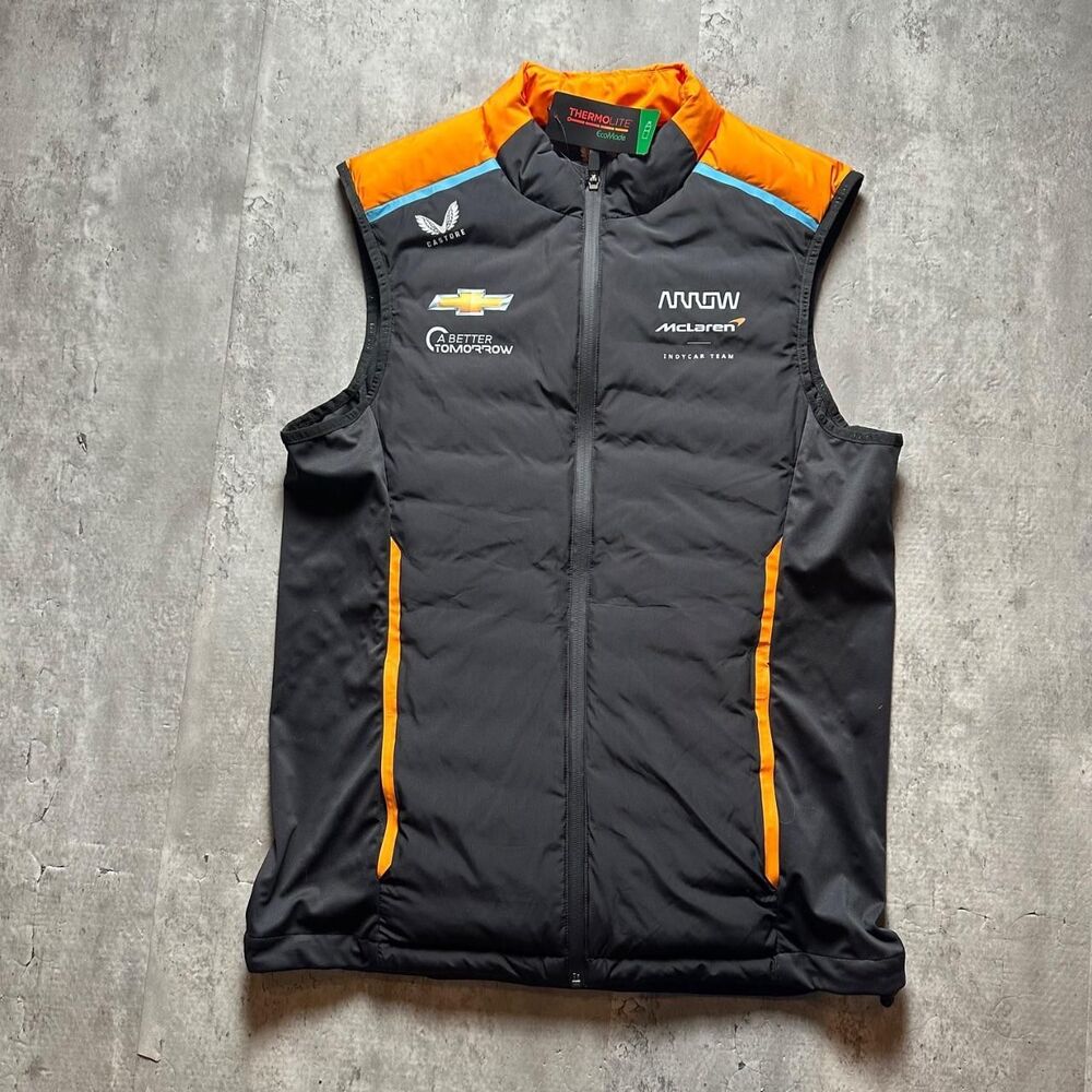 Castore Men's Black and Grey Gilet